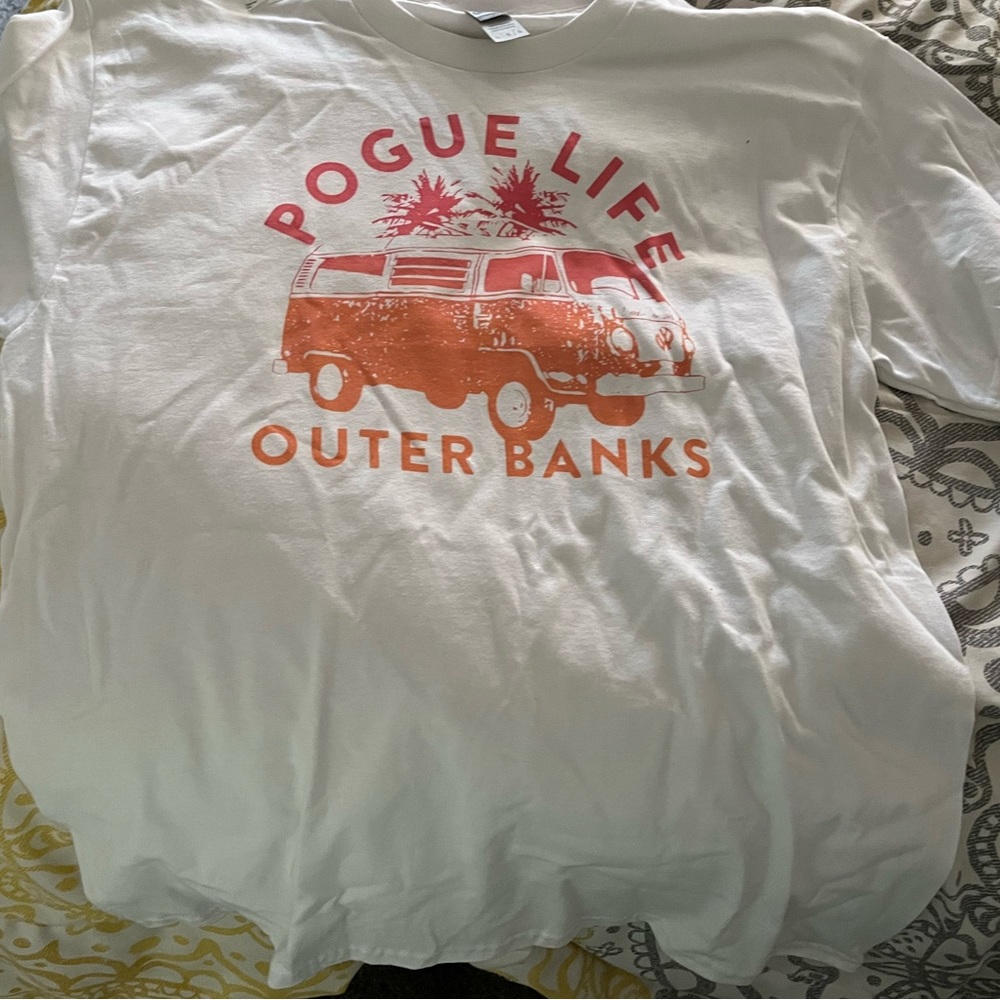 Brand new Womens outer banks t-shirt